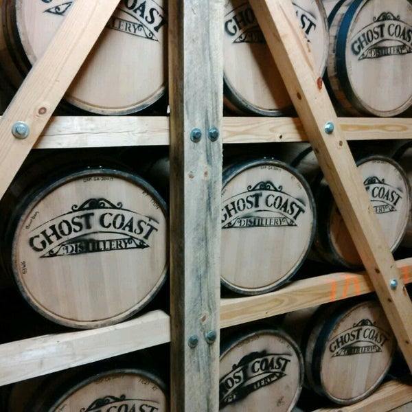 Photo taken at Ghost Coast Distillery by ERIC on 5/6/2017