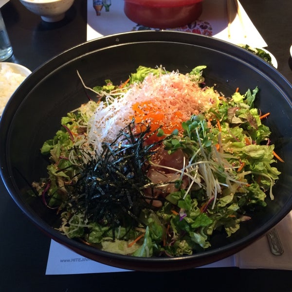 รูปภาพถ่ายที่ A-won Japanese Restaurant โดย Jeromy P. เมื่อ 5/4/2014