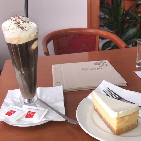 Cheese cake and iced coffee 👍💞