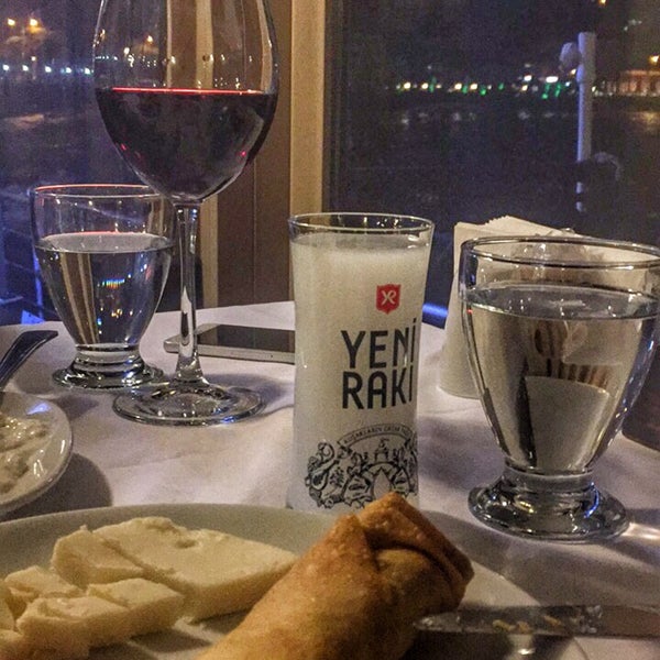 Photo taken at Sahil Balık Restaurant by Berna Ç. on 12/3/2016