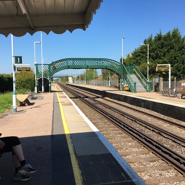 Plumpton Railway Station (PMP) - 2 tips