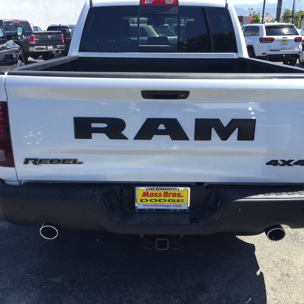 Moss Bros San Bernardino >> Moss Bros Cdjr San Bernardino San Bernardino Ca Moss Bros San Bernardino >> Moss Bros Cdjr San Bernardino San Bernardino Ca