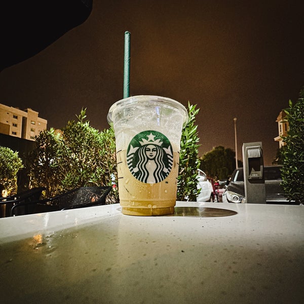 Foto diambil di Starbucks oleh 𝔍𝖆𝖘𝖘𝖊𝖒 . pada 11/10/2022