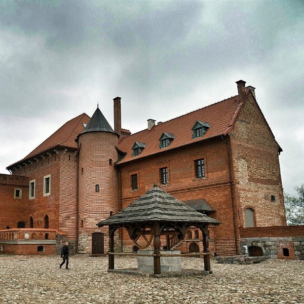 6/21/2014 tarihinde Tomaszziyaretçi tarafından Zamek w Tykocinie'de çekilen fotoğraf