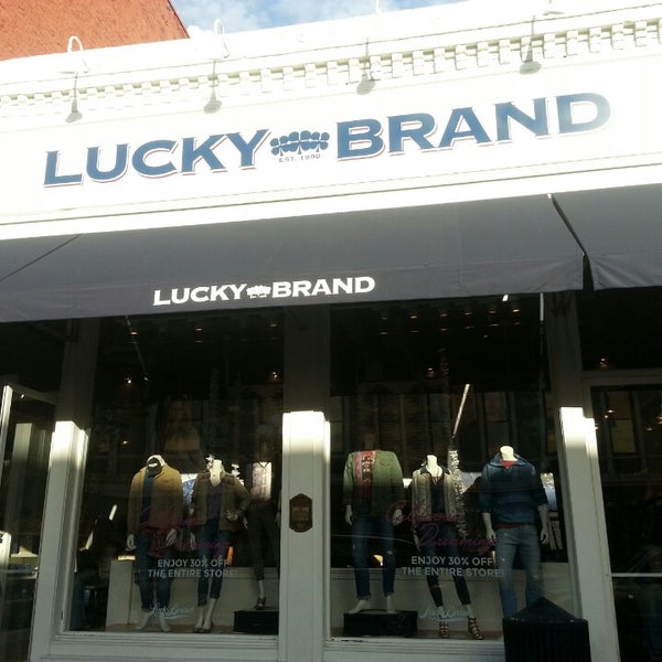 Lucky Brand - Tienda de ropa en San Diego