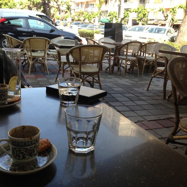 4/30/2013にSebnem K.がYüzde Yüz Restaurant &amp; Cafeで撮った写真