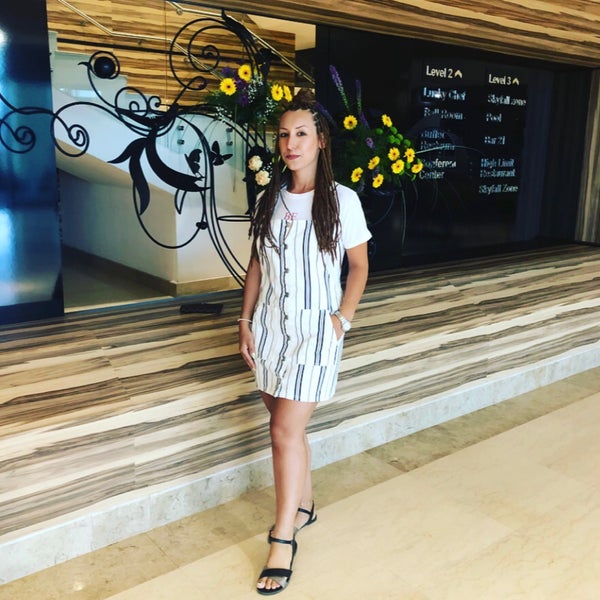 Photo taken at INTERNATIONAL Hotel Casino &amp; Tower Suites by Нефи М. on 7/19/2018