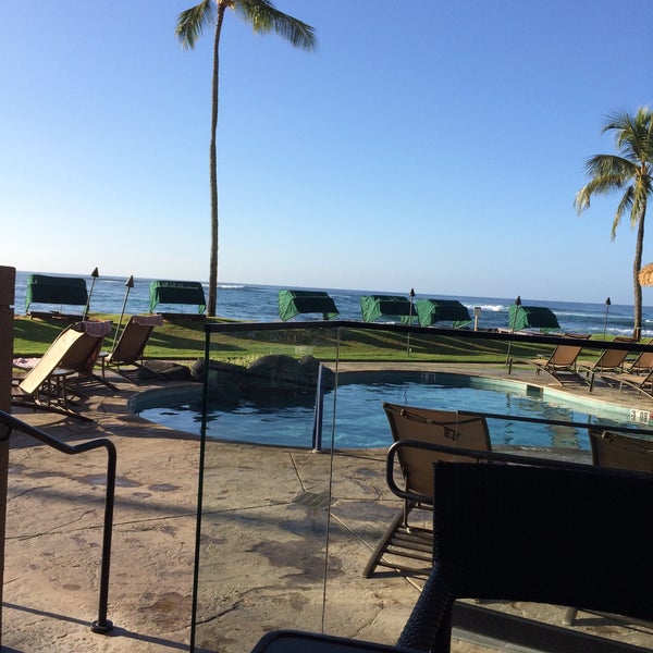 Photo taken at Lava&#39;s on Poipu Beach by Elaine T. on 11/17/2015