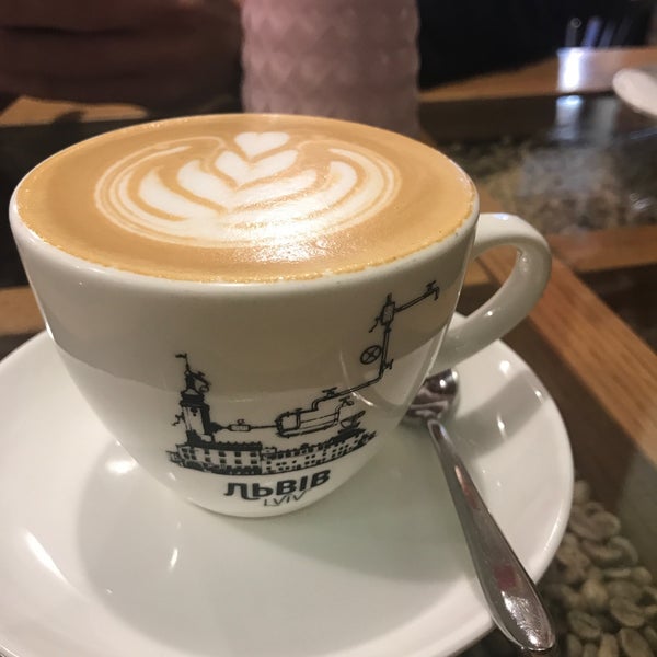 11/27/2019에 Aytug Hso 👀님이 Львівська мануфактура кави (на Соборній)에서 찍은 사진