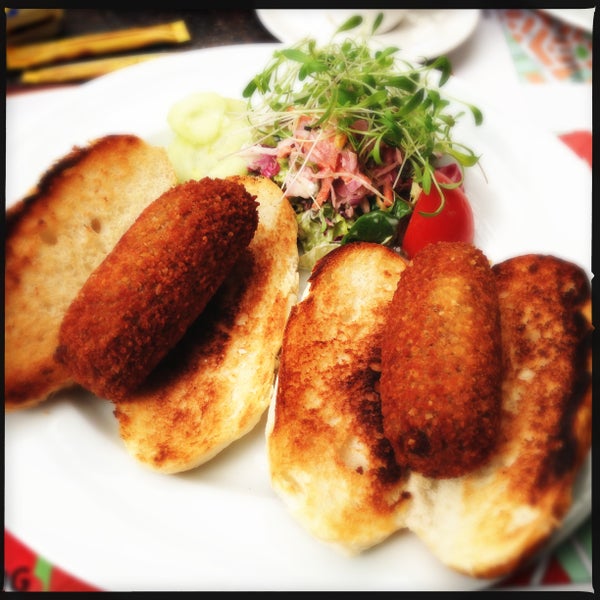 Try the croquettes with bread