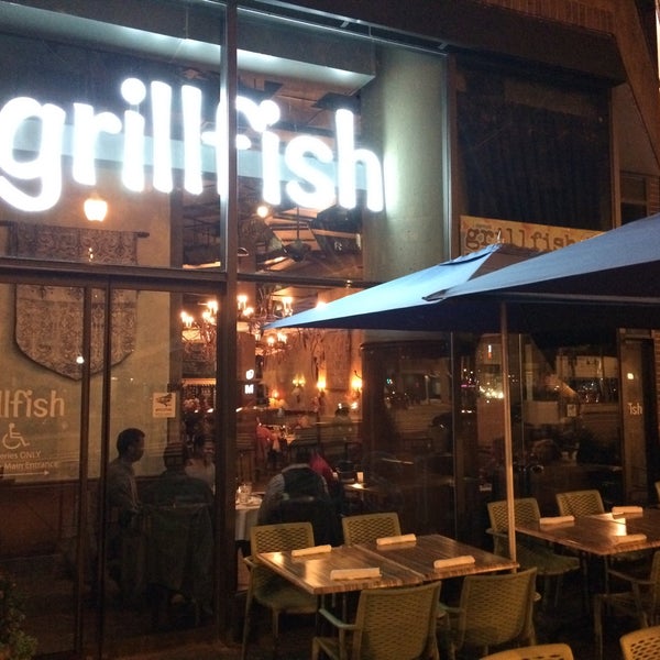 Photo taken at Grillfish by Armie on 11/8/2015