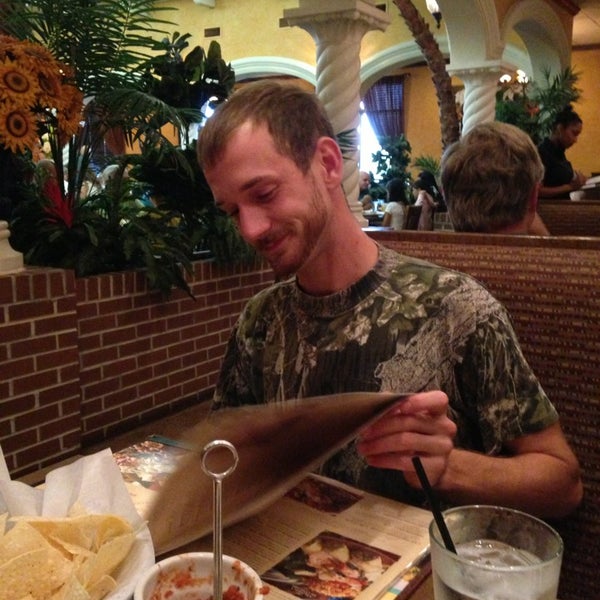 Photo taken at Abuelo&#39;s Mexican Restaurant by Karen E. on 8/9/2013