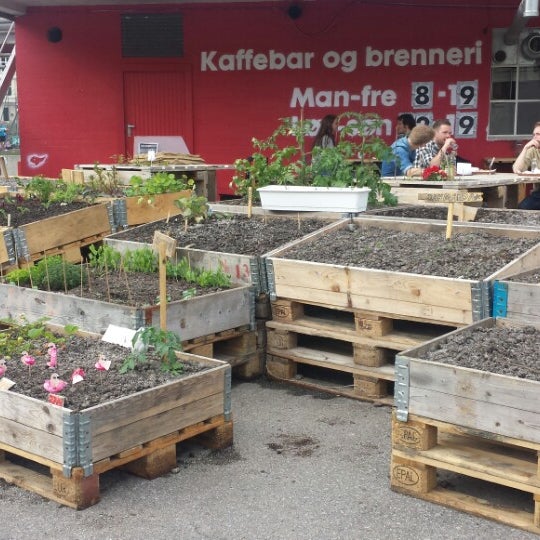 6/5/2014 tarihinde Michelle R.ziyaretçi tarafından Bergen Kaffebrenneri'de çekilen fotoğraf