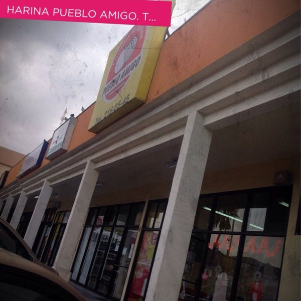 Снимок сделан в Tortillas De Harina Pueblo Amigo Hipódromo пользователем Edson R. 10/31/2014