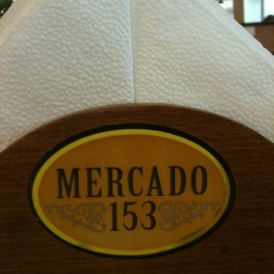 Foto diambil di Mercado 153 oleh Gabriel M. pada 10/21/2012