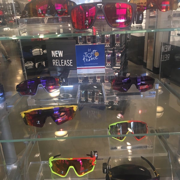 Oakley Vault - 10600 Quil Ceda Blvd Ste 800