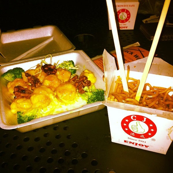 Quick Wok Chinese Restaurant in Carmel Mountain