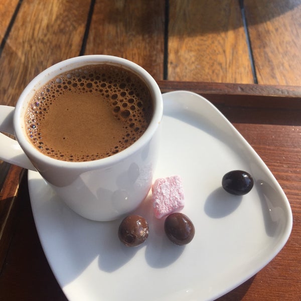 Photo taken at Cafeka Restaurant &amp; Cafe by Doğa D. on 11/16/2016