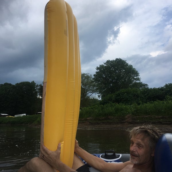 Photo taken at Lander&#39;s River Trips by Angel L. on 7/5/2019