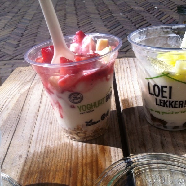 Yoghurt Barn Neude Janskerkhof en Domplein Utrecht, Utrecht