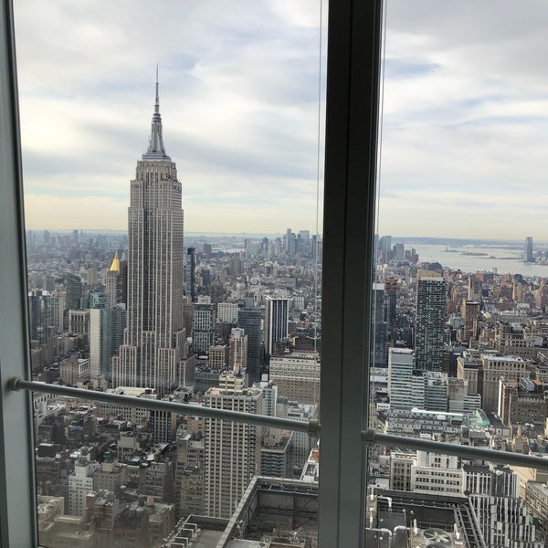 2/28/2018 tarihinde Avril S.ziyaretçi tarafından Bank of America Tower'de çekilen fotoğraf