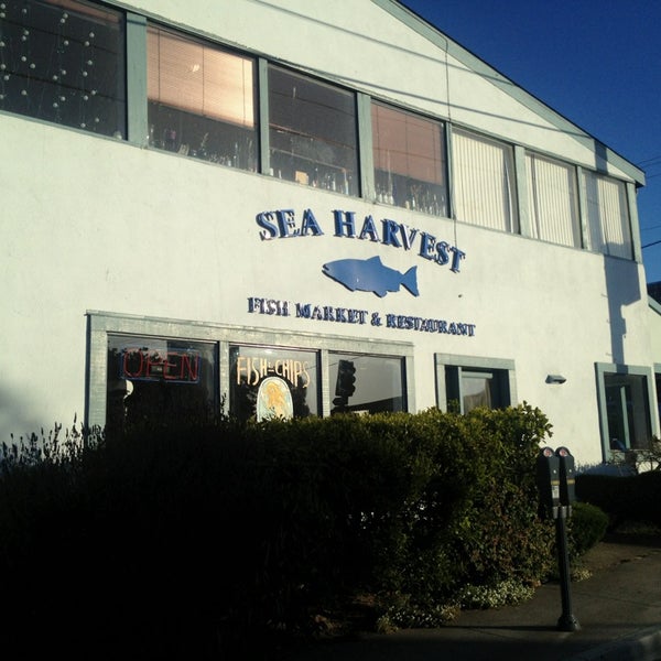 Sea Harvest Fish Market Seafood Restaurant in New Monterey