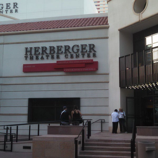 4/16/2015에 Ken F.님이 Herberger Theater Center에서 찍은 사진