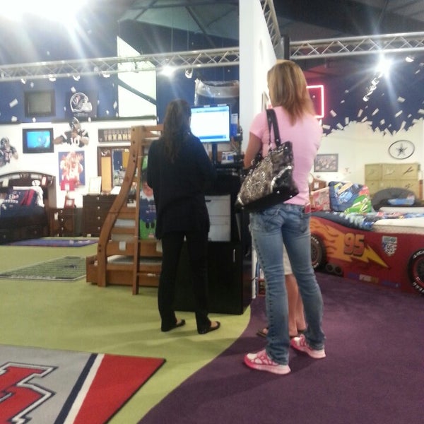 Rooms To Go Furniture Store 1 tip