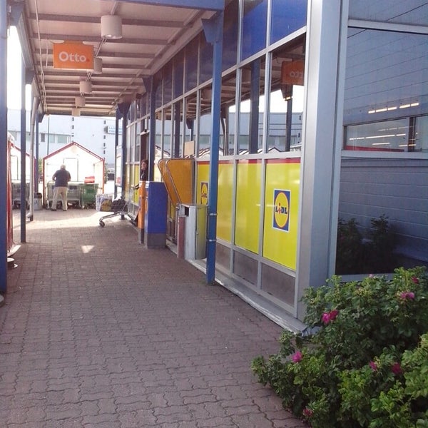 Photo taken at Lidl by shop-tur on 7/25/2013