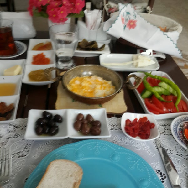 8/18/2016에 Sibel G.님이 Çiftekuyu Otel에서 찍은 사진