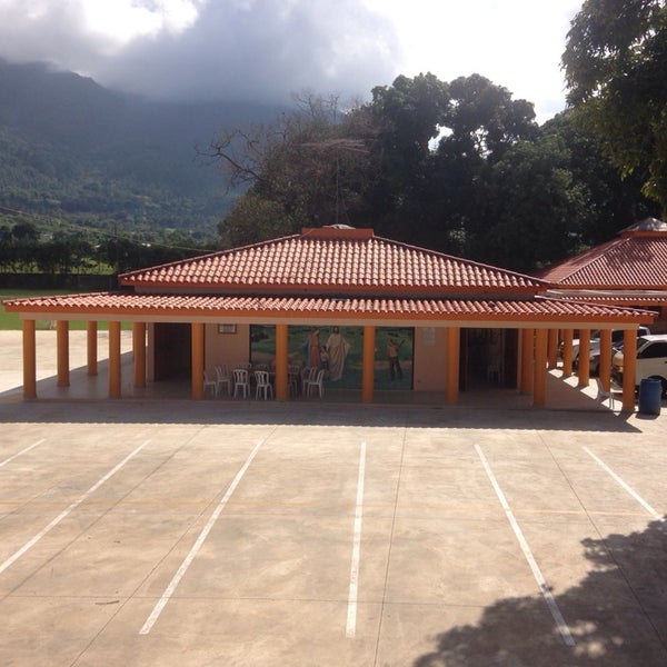 Fotos en Centro Salesiano Pinar Quemado Jarabacoa, La Vega