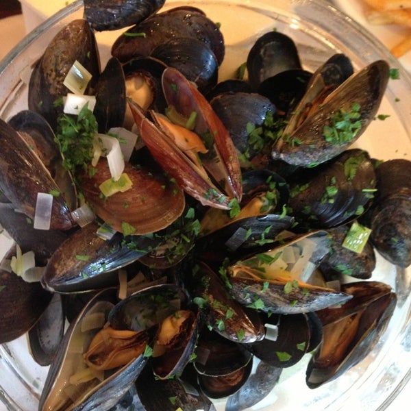 The mussels are perfect at this lovely neighborhood restaurant ! The staff is very sweet and helpful especially with recommending wines.