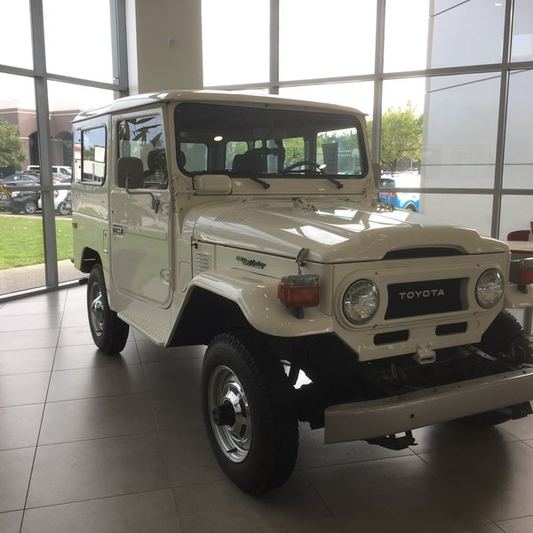 Folsom Lake Toyota Folsom, CA