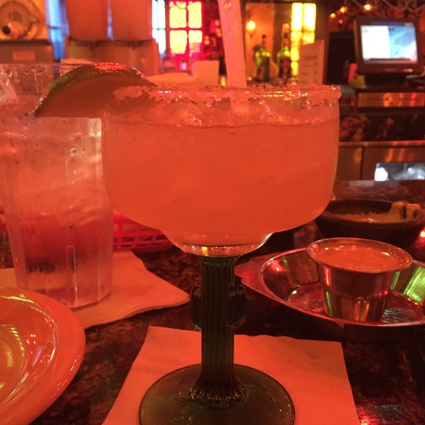 Photo taken at El Tiempo Cantina by Amy L. on 9/16/2015