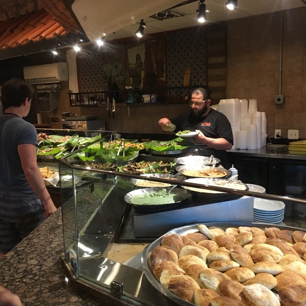 8/9/2017 tarihinde Jonathan D. Y.ziyaretçi tarafından Aladdin Mediterranean Cuisine'de çekilen fotoğraf