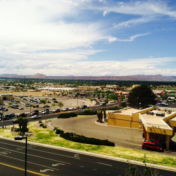 4/19/2014에 El Rev G.님이 Hotel Encanto De Las Cruces에서 찍은 사진