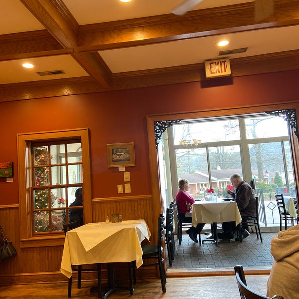 Black Mountain Bistro - American Restaurant