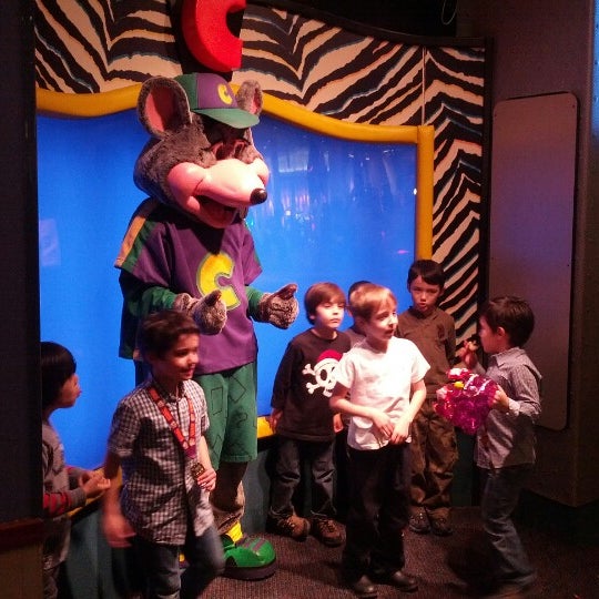 Chuck E. Cheese Salón de Videojuegos en Long Island City