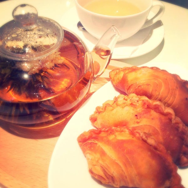 Thai homie authentic Curry Puff with Broom Tea