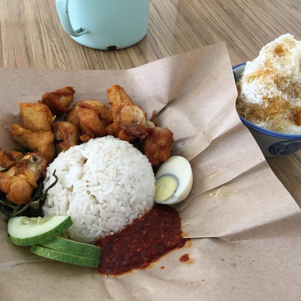 The nasi lemak with the immediate on the spot fried chicken was good. Fresh.