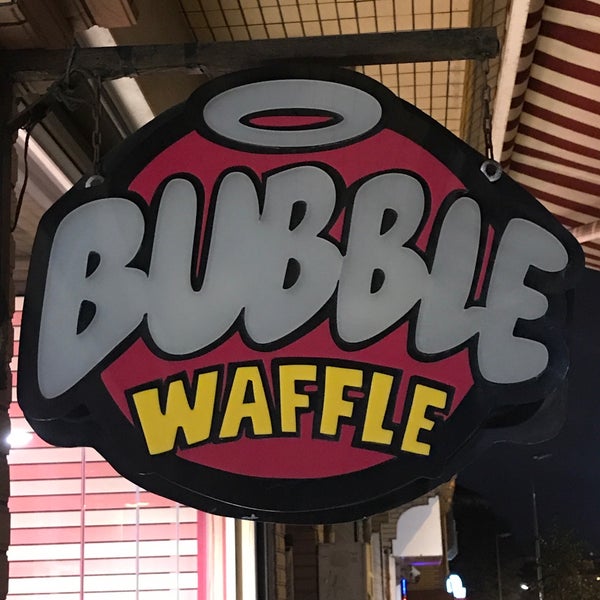 Photo taken at Bubble Waffle by Dursun E. on 10/28/2017