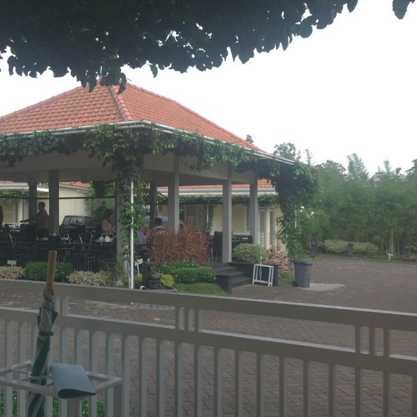Photos At Riverstone Hotel Cottage Building