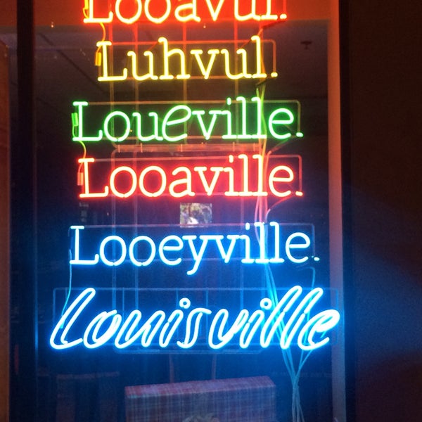 Photo prise au Louisville Visitors Center par Gina G. le12/29/2016