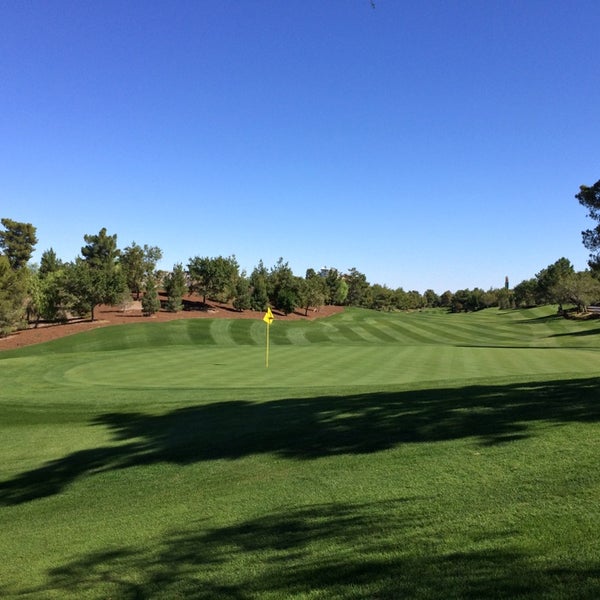 Снимок сделан в Wynn Golf Club пользователем Cris A. 10/22/2013