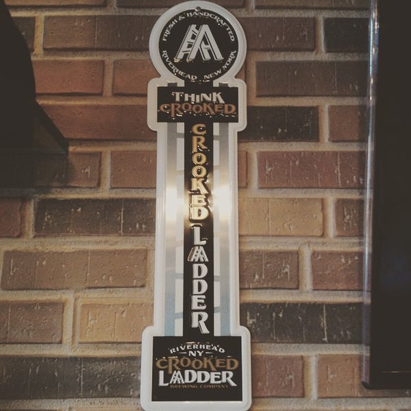Foto tomada en Crooked Ladder Brewing Company  por Duffy G. el 7/1/2015