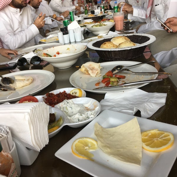 غولو أوغلو بقلاوجي كنفاني حياكم في فرع المباركية حلويات بقلاوه بقلاوجي الكويت الافنيوز اوغلو تركيا تقسيم حلو قهوه السعودية دبي الامارات البحرين الرياض الدمام فلسطين كنافة معجنات قطر عمان الدوحه جده