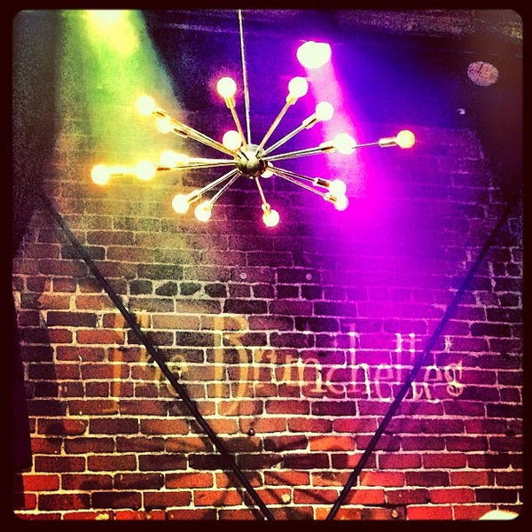 11/4/2012にJake E.がVLVT | Velvet Loungeで撮った写真
