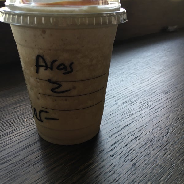 6/26/2016에 Aras Ş.님이 Starbucks에서 찍은 사진