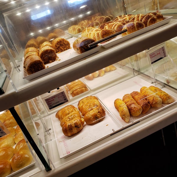 Photo taken at Sweet Hut Bakery &amp; Cafe by Rachel A. on 5/10/2019