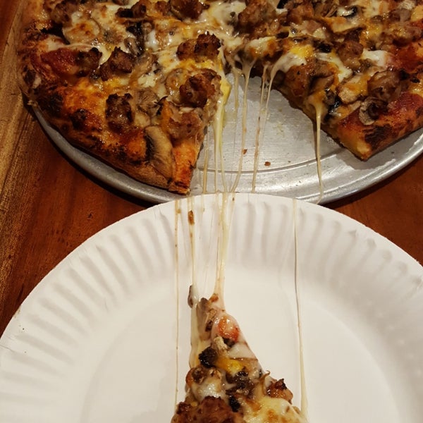 Photos At High 5 Star Pizza Belle Haven 7 Tips From 136
